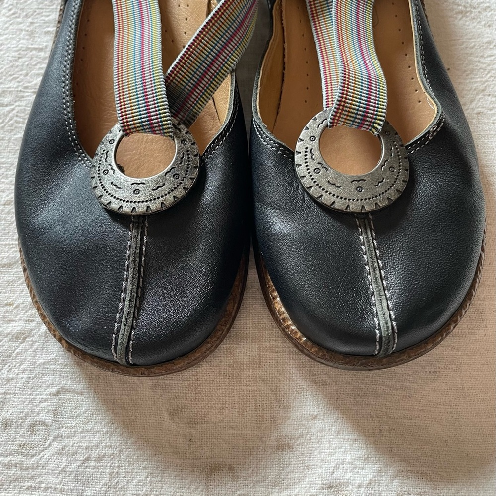 Spring Step Leather Sandals - Picture 3 of 6